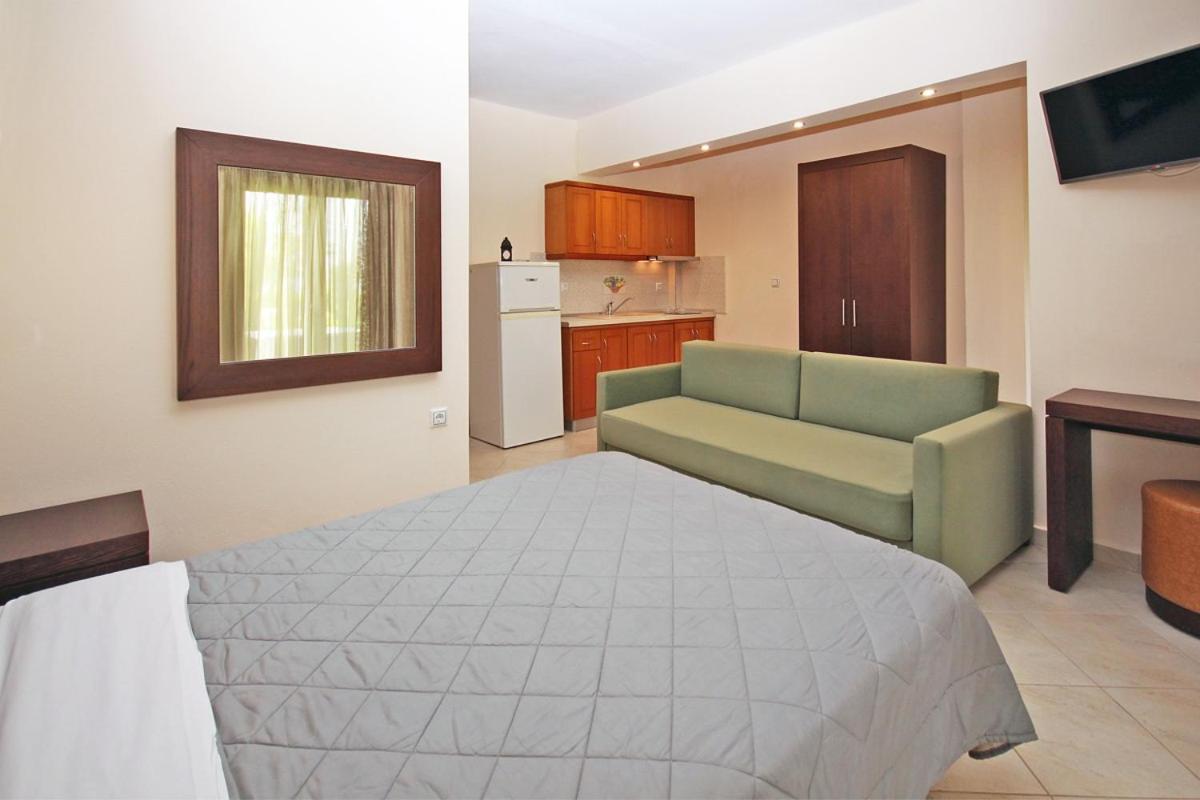 Stamos Apartments And Studios Vourvourou Cameră foto